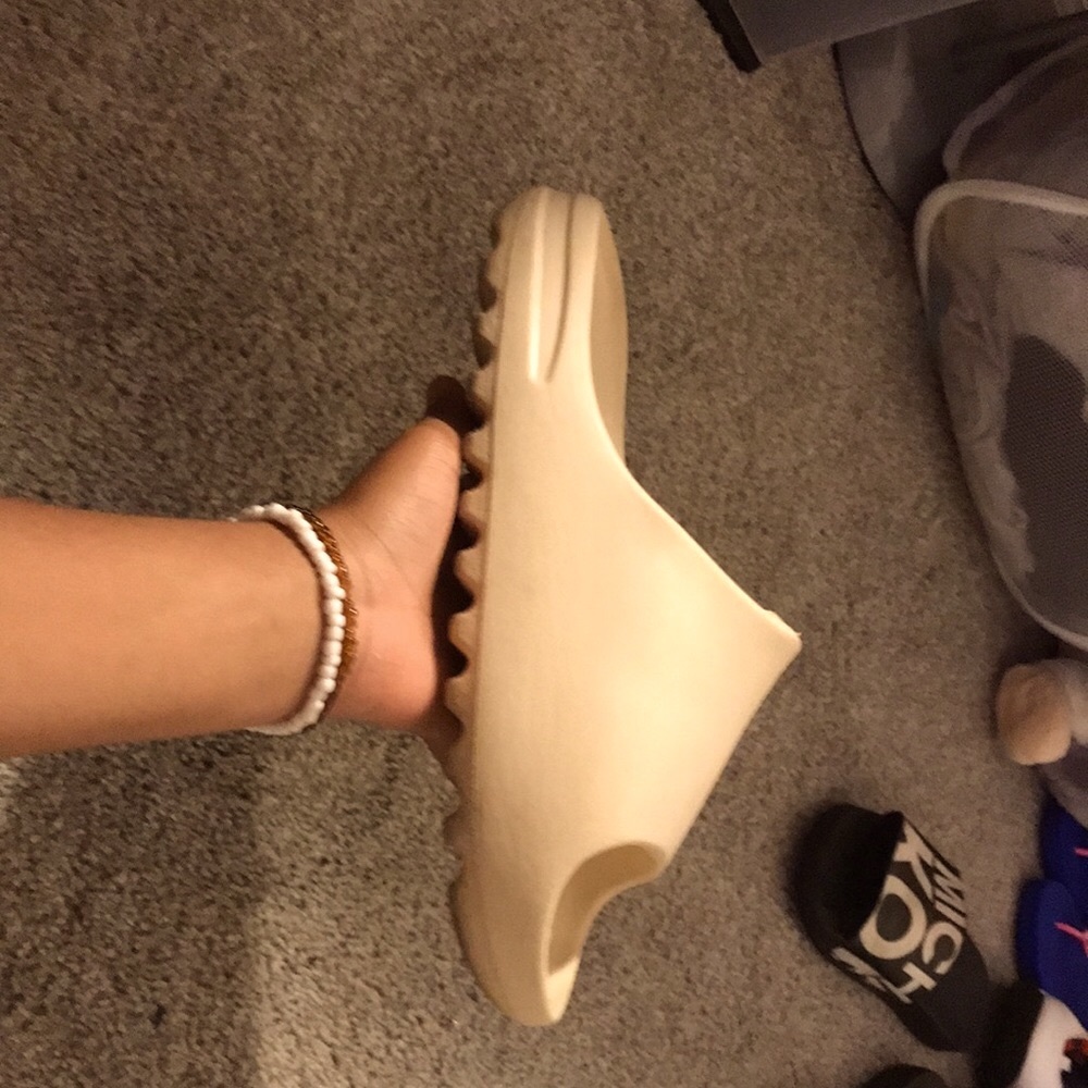 🏷 * Size US 7-8-9 . Beige/ Apricot . In good conditions *